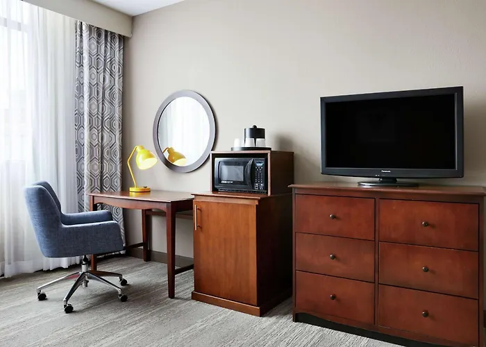 Hotel Hampton & Mt. Prospect Mount Prospect